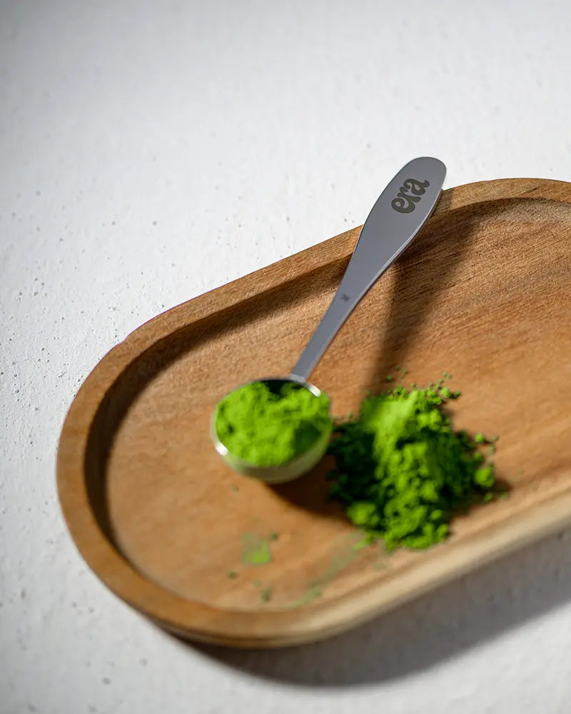 Era Matcha Scoop
