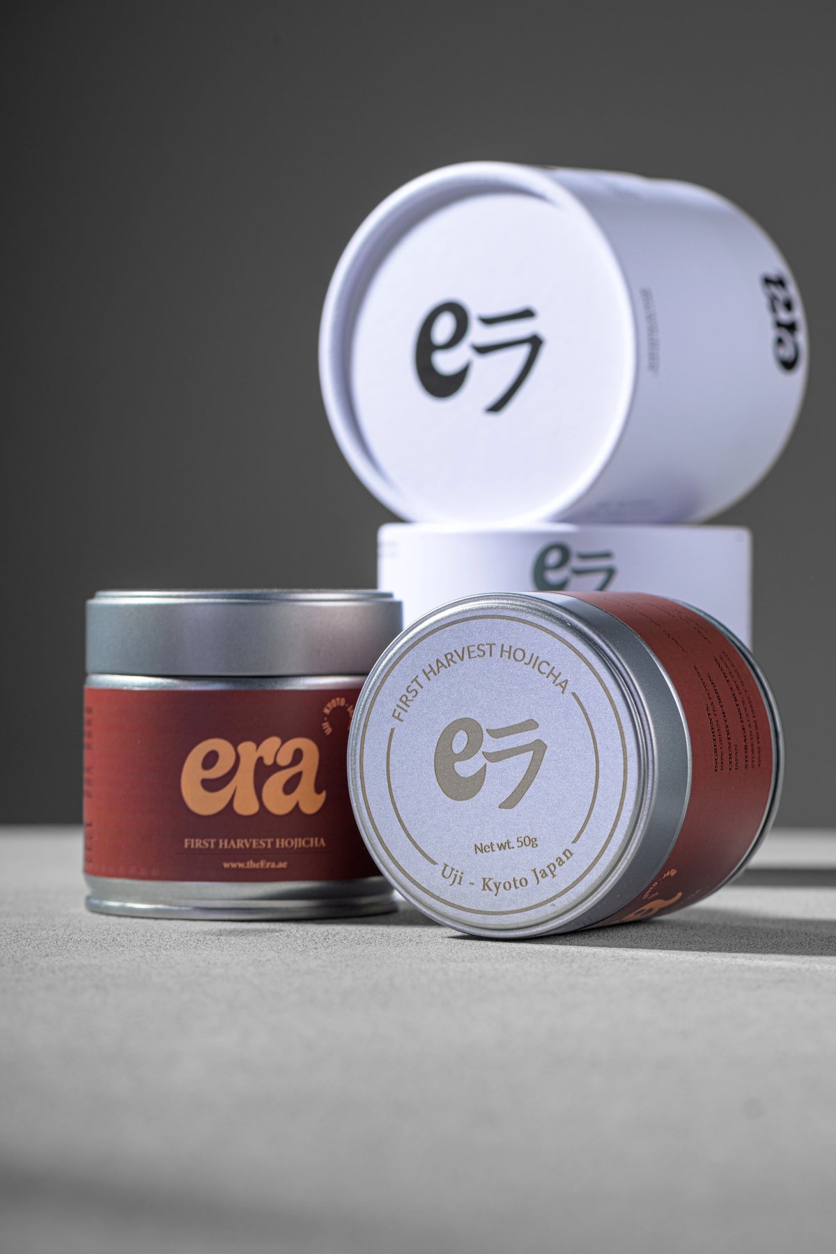 Era first harvest hojicha 50g tin lid with white gift tube packaging