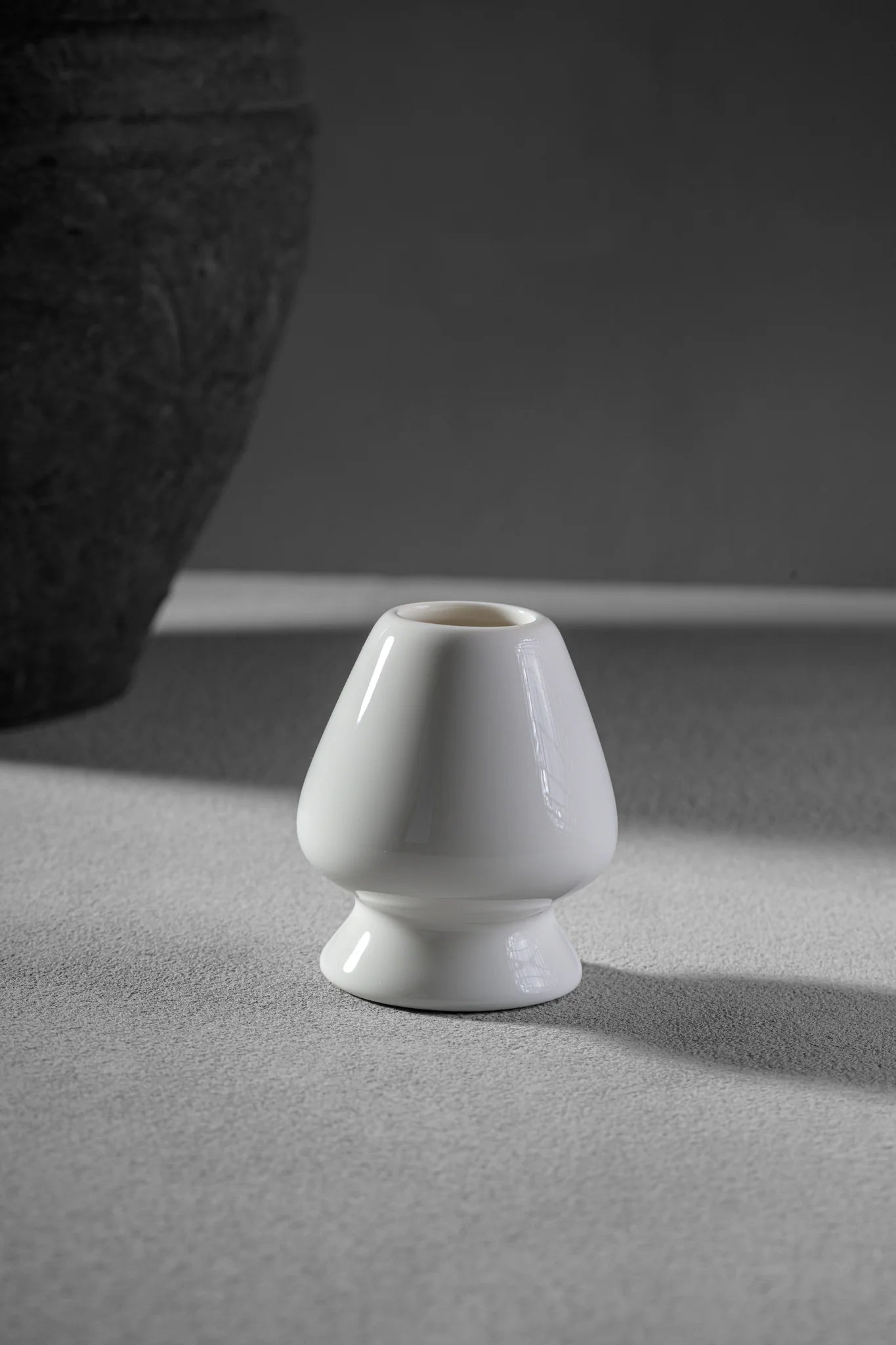 Kata Series Hakuji matcha whisk holder - pure white glaze, handcrafted in Japan