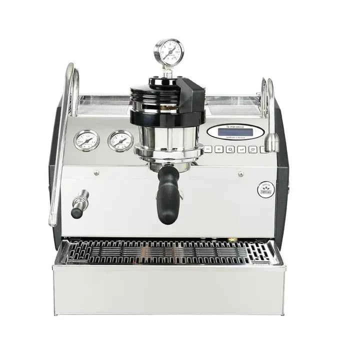 La Marzocco GS3 MP - exposed saturated group and dual gauges