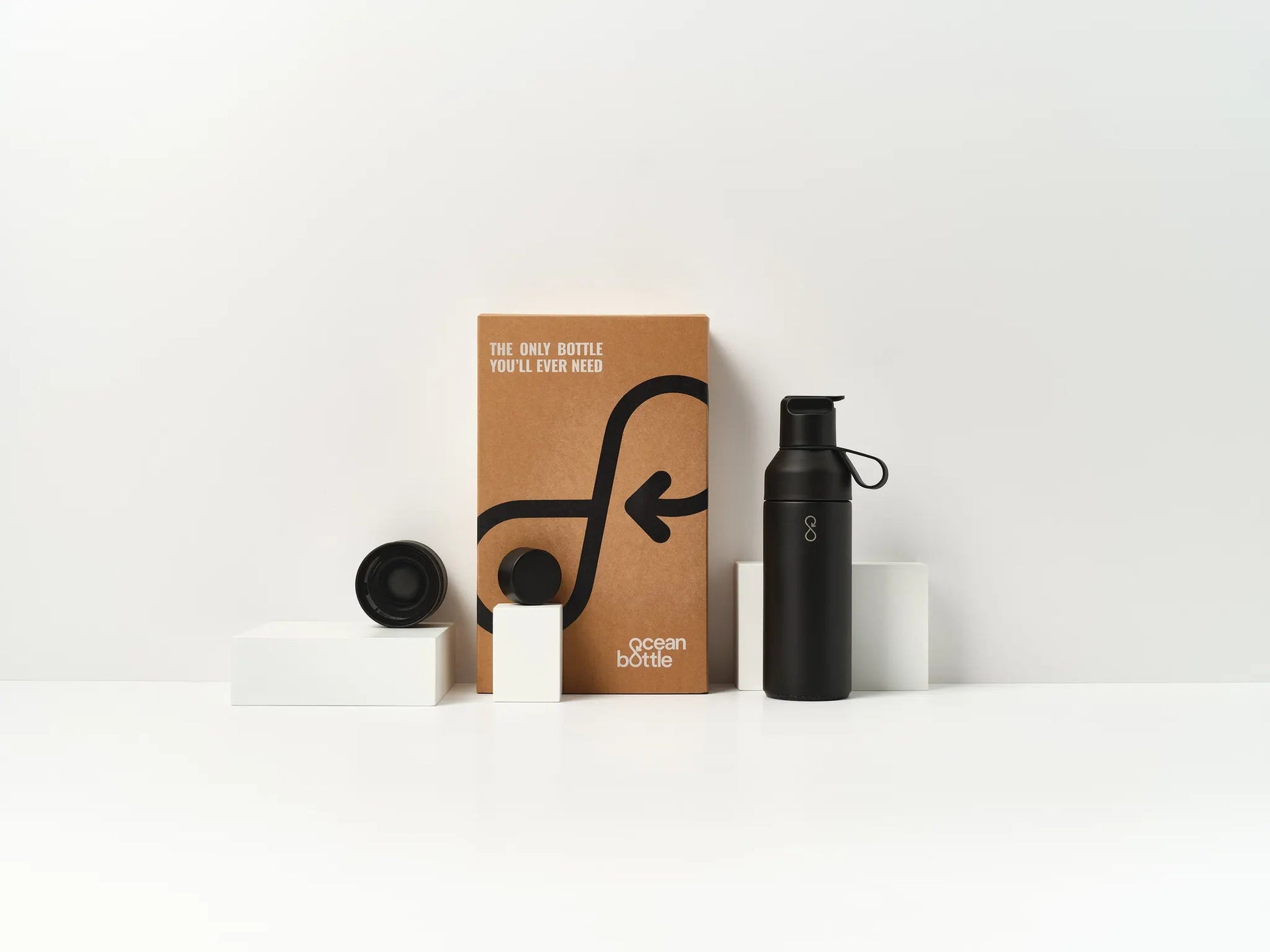 Ocean Bottle 3-in-1 with its packaging